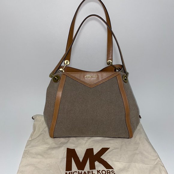 Michael Kors Handbags - MICHAEL KORS leather bag